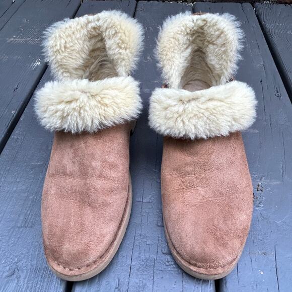 Ugg Women's McKay Chestnut Suede Sheepskin Ankle Boots Booties Size US 8 - Picture 1 of 7